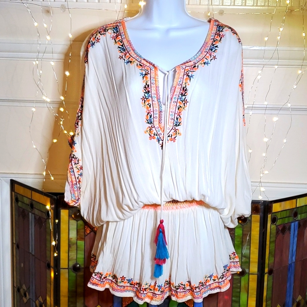 Altar'd State - Embroidered Ivory Boho Style Blouse w/ Cinched Waist, Size Large